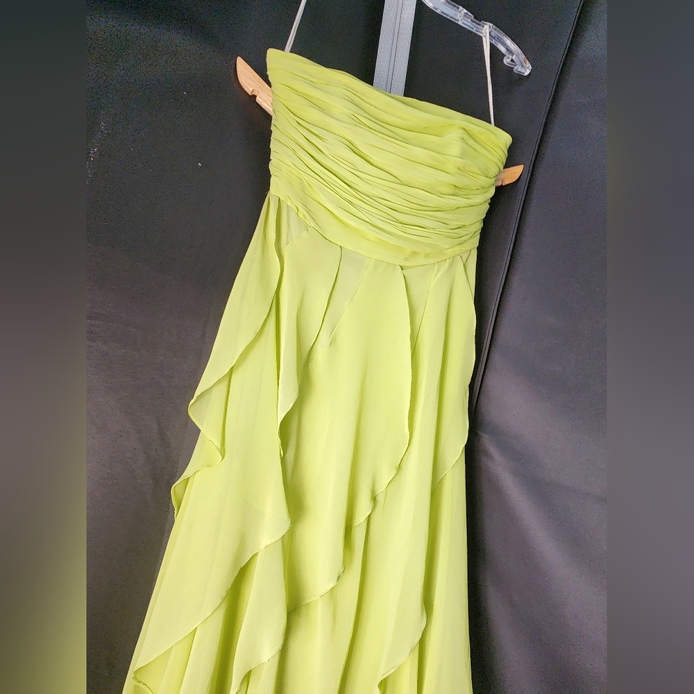 Prom Dress. Green color.